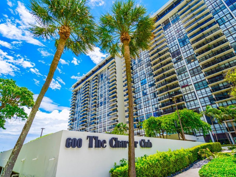 600 NE 36th Street - Florida - Miami - 33137